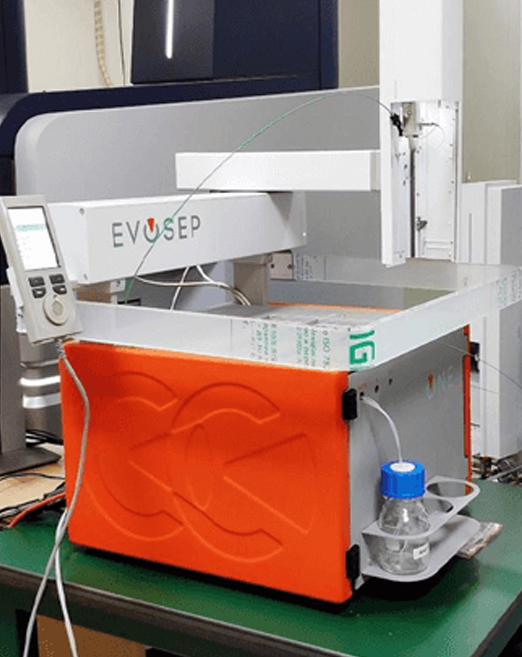 proteomics-instrument_V2